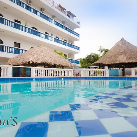 Kevin'S Tolu By Bernalo Hotels 外观 照片